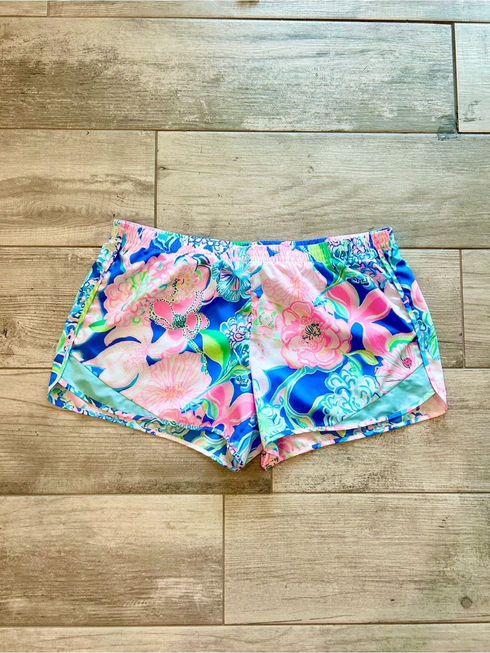 Lilly Pulitzer Luxletic Floral Athletic Shorts with Pocket - Size XL